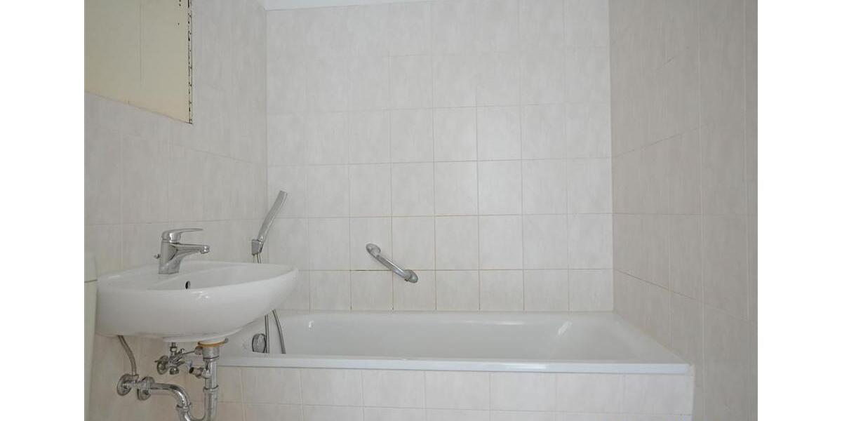 Etagenwohnung Frankenberg (Sachsen) - 2 Zimmer, 43 m&sup2;, 257&euro; | Angebot:26602876