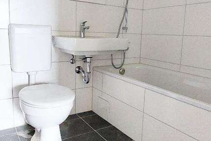Wohnung Zwickau Pölbitz - 3 Zimmer, 71 m&sup2;, 460&euro; | Angebot:27299592