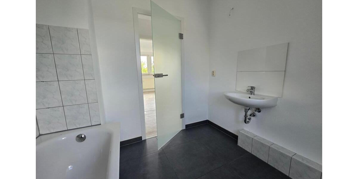 Etagenwohnung Grimma - 3 Zimmer, 69 m&sup2;, 349&euro; | Angebot:26657643