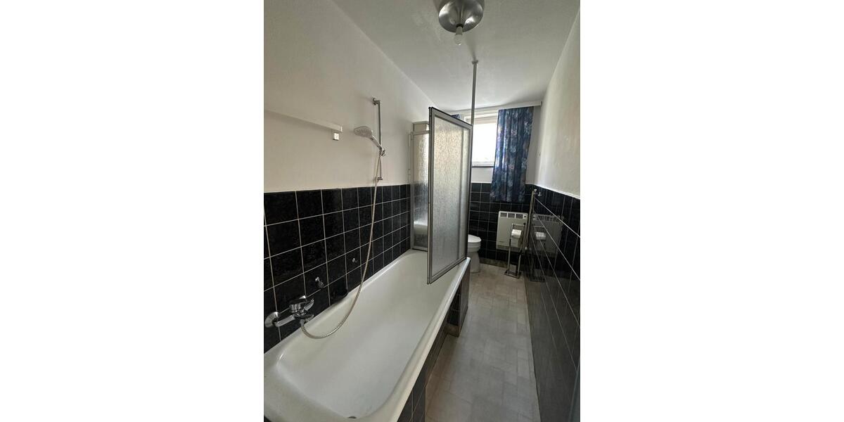 Mehrfamilienhaus, Wohnhaus Fuldabrück - 8 Zimmer, 178 m&sup2;, 1.250&euro; | Angebot:26294804