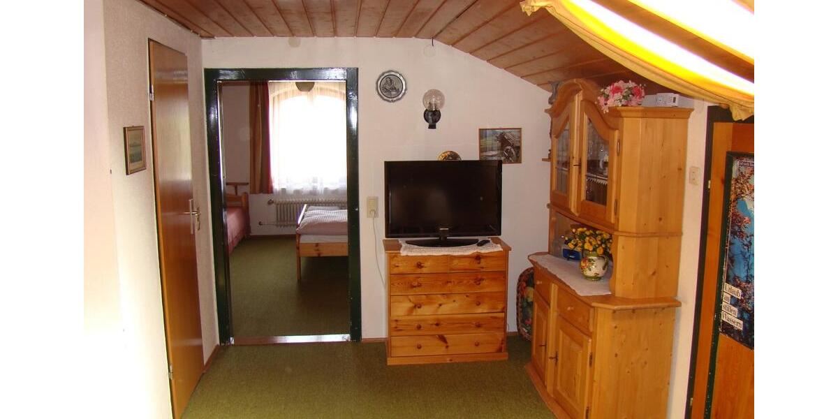 Dachgeschoßwohnung Nußdorf am Inn - 2 Zimmer, 36 m&sup2;, 420&euro; | Angebot:25046018