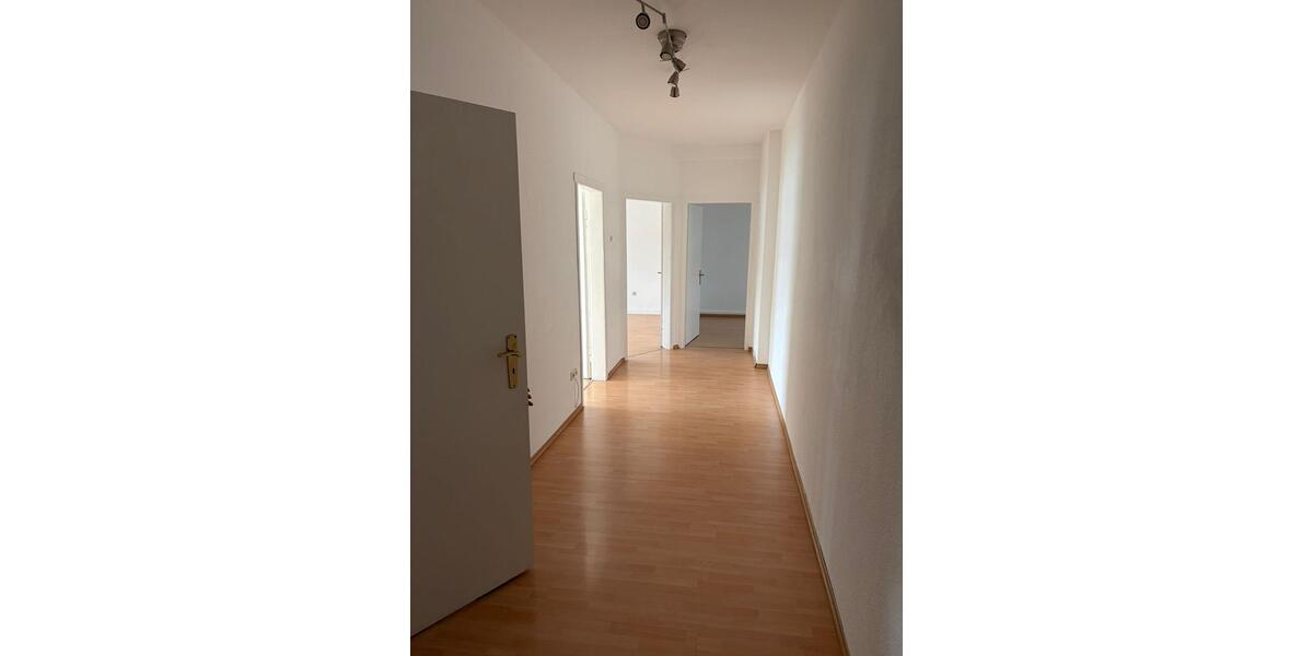 Wohnen auf Zeit Bielefeld - 3 Zimmer, 90 m&sup2;, 400&euro; | Angebot:25864036