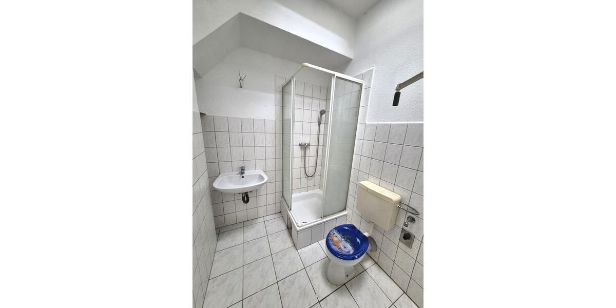 Dachgeschoßwohnung Güstrow - 2 Zimmer, 45 m&sup2;, 360&euro; | Angebot:24807155