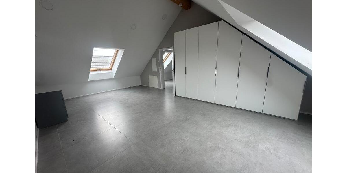 Dachgeschoßwohnung Ebersburg - 2 Zimmer, 85 m&sup2;, 1.100&euro; | Angebot:26023563