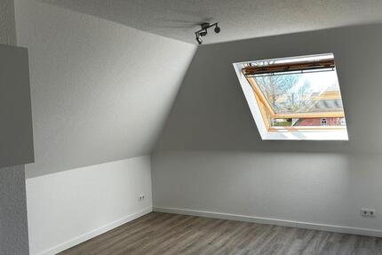 Wohnung Bredstedt - 3 Zimmer, 94 m&sup2;, 700&euro; | Angebot:26538104