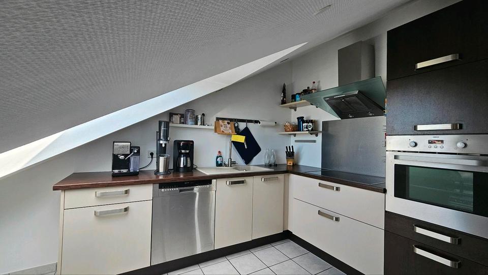 Dachgeschoßwohnung Püttlingen - 3 Zimmer, 100 m&sup2;, 850&euro; | Angebot:25149536