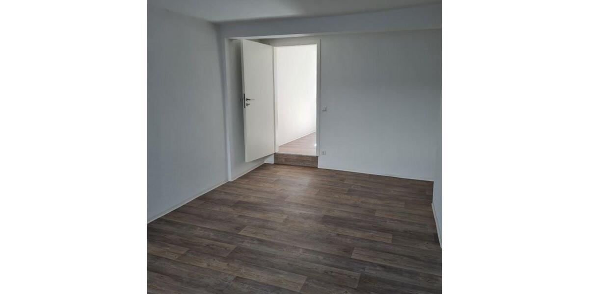 Etagenwohnung Finsterwalde - 4 Zimmer, 109 m&sup2;, 650&euro; | Angebot:23677591