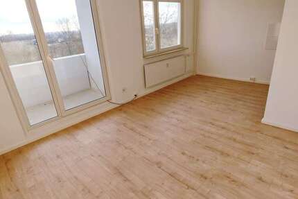 Wohnung zum Mieten in Halle 500 € 68.5 m²