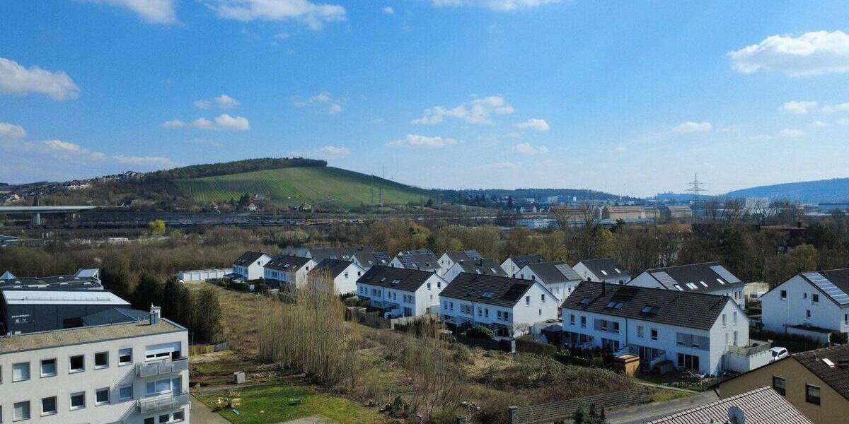 Etagenwohnung Zell am Main - 3 Zimmer, 108 m&sup2;, 1.520&euro; | Angebot:26015853