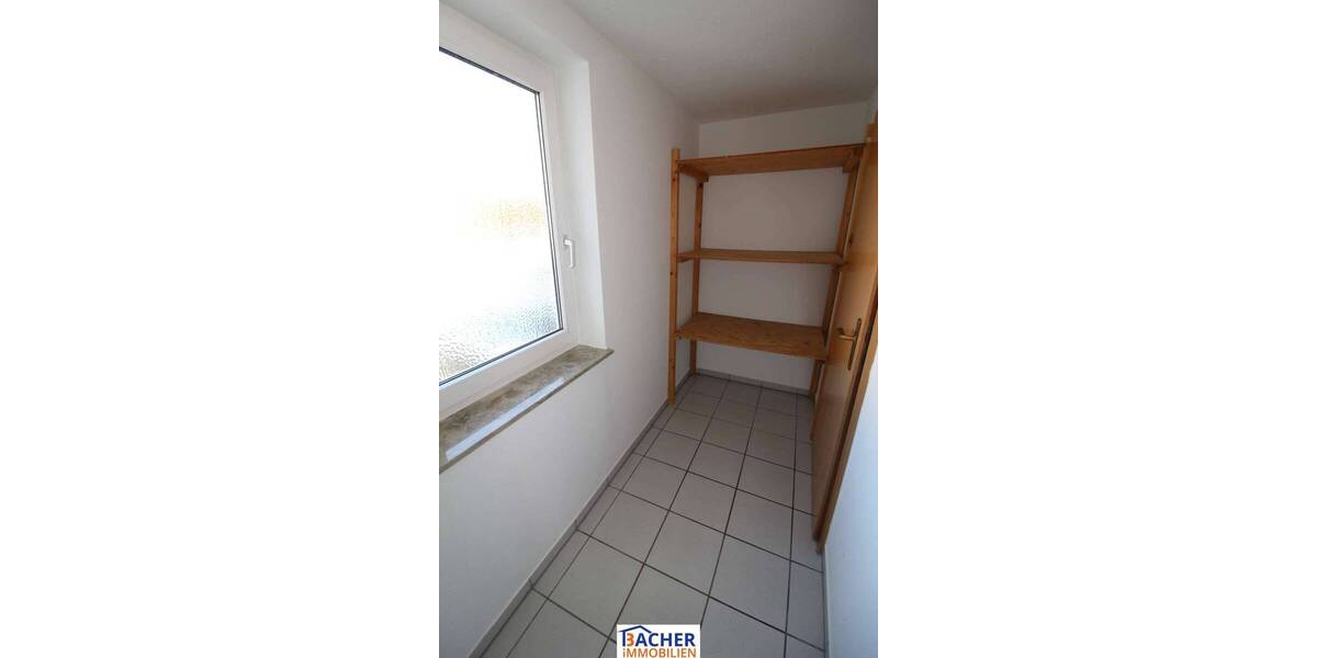 Etagenwohnung Wurmlingen - 2 Zimmer, 65 m&sup2;, 575&euro; | Angebot:26142790