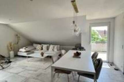 Wohnung zum Mieten in Frickenhausen 1.215 € 90 m²