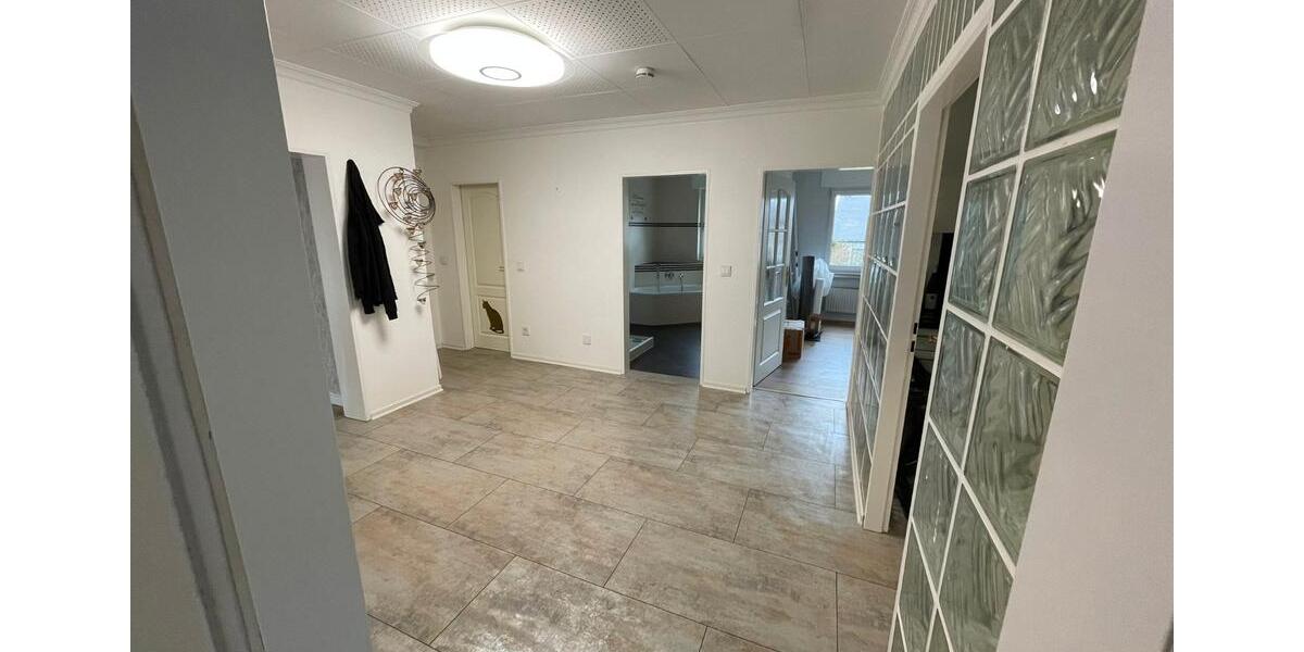 Hochparterre Koblenz Bubenheim - 4 Zimmer, 112 m&sup2;, 1.400&euro; | Angebot:26226531