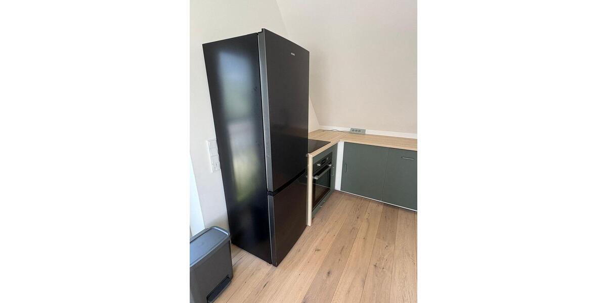 WG-Zimmer in 2er WG, Dachgeschoss, modern 1 zimmer