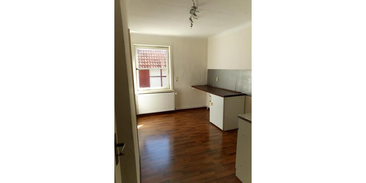 Einfamilienhaus Anrode - 9 Zimmer, 180 m&sup2;, 1.476&euro; | Angebot:24741750