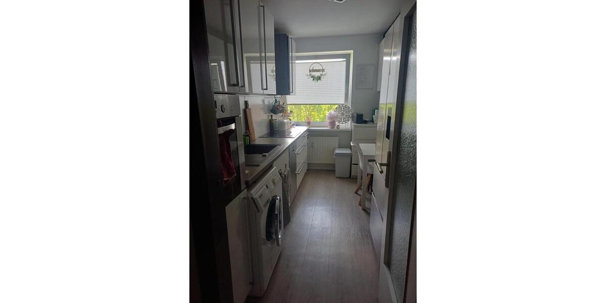 Etagenwohnung Kassel Niederzwehren - 4 Zimmer, 84 m&sup2;, 900&euro; | Angebot:26563546