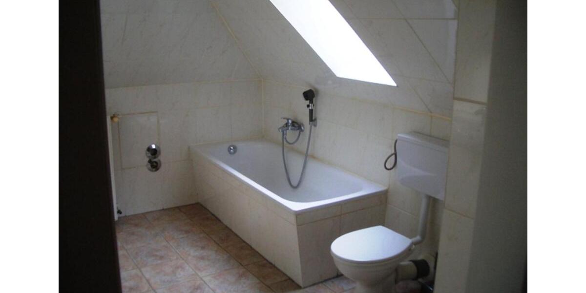 Dachgeschoßwohnung Lübz - 3 Zimmer, 83 m&sup2;, 549&euro; | Angebot:23543814