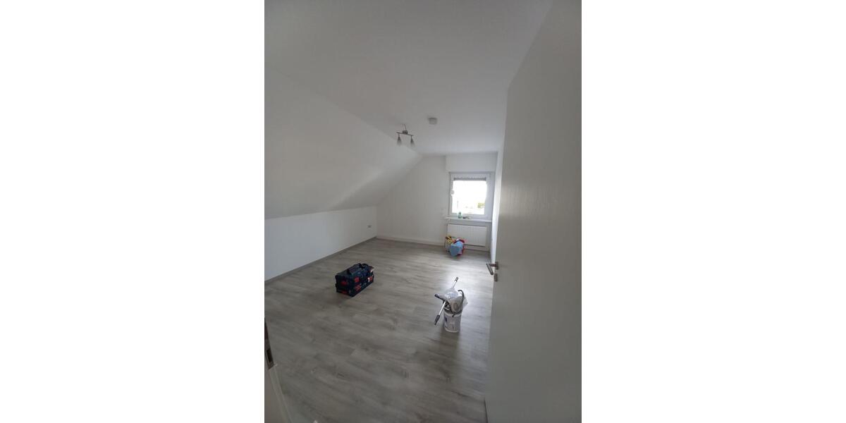 Dachgeschoßwohnung Polch - 3 Zimmer, 75 m&sup2;, 780&euro; | Angebot:26459300