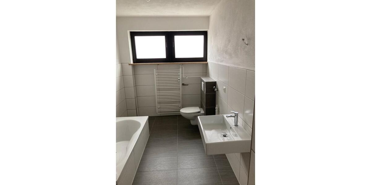 Etagenwohnung Wiesau Kornthan - 3 Zimmer, 85 m&sup2;, 620&euro; | Angebot:26256090