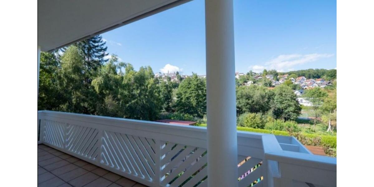 Erdgeschoßwohnung Fürstenstein - 4 Zimmer, 153 m&sup2;, 1.060&euro; | Angebot:24998502