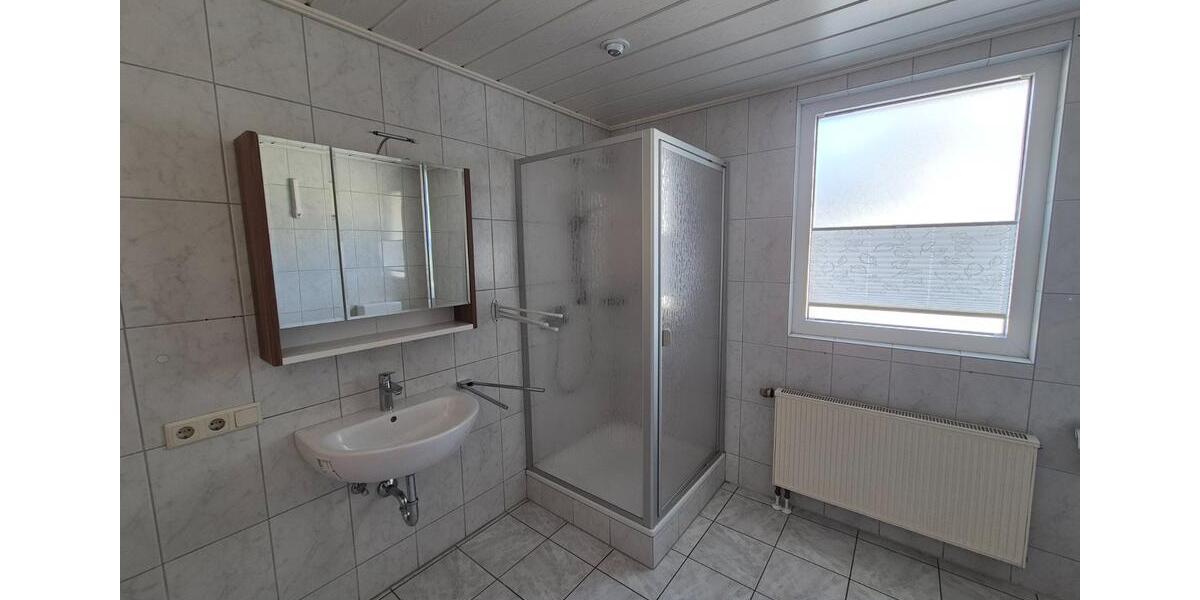 Etagenwohnung Drolshagen - 3 Zimmer, 85 m&sup2;, 680&euro; | Angebot:25721913