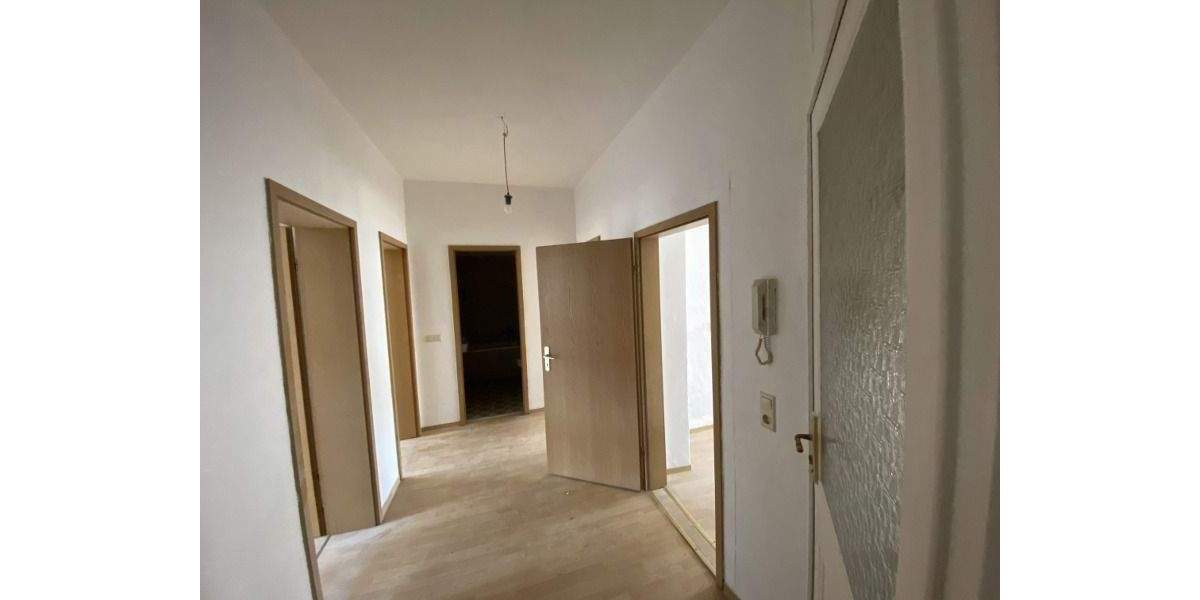 Etagenwohnung Görlitz Innenstadt - 3 Zimmer, 72 m&sup2;, 422&euro; | Angebot:26155776