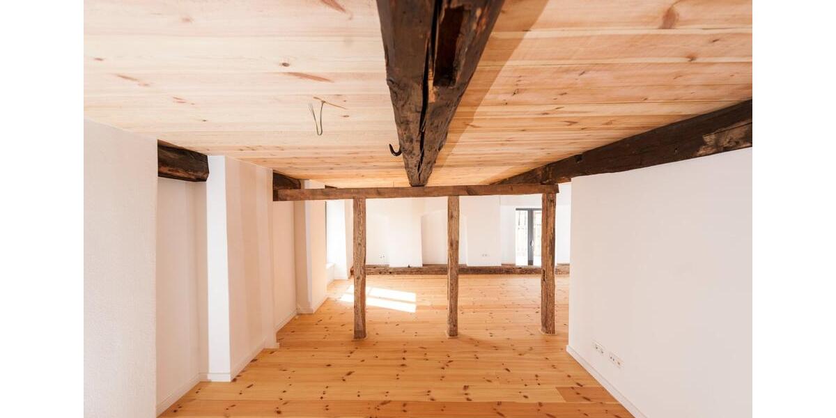 Etagenwohnung Güstrow - 4 Zimmer, 117 m&sup2;, 1.050&euro; | Angebot:25781150