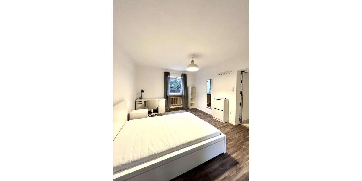 Etagenwohnung München Trudering - 1 Zimmer, 15 m&sup2;, 820&euro; | Angebot:26604819