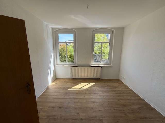 Etagenwohnung Lichtenstein Lichtenstein/Sachsen - 2 Zimmer, 49 m&sup2;, 300&euro; | Angebot:26463078