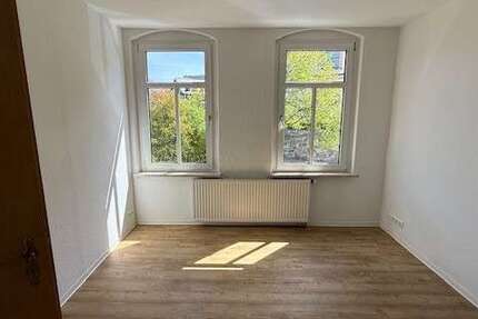 Wohnung Lichtenstein Lichtenstein/Sachsen - 2 Zimmer, 49 m&sup2;, 300&euro; | Angebot:26463078