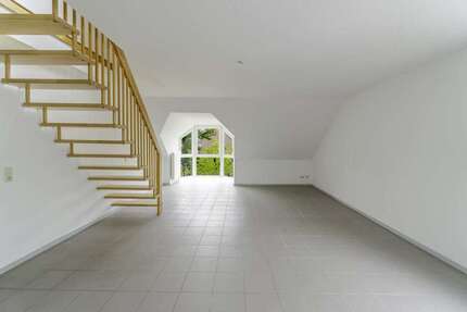 Wohnung zum Mieten in Düsseldorf 910 € 83 m²