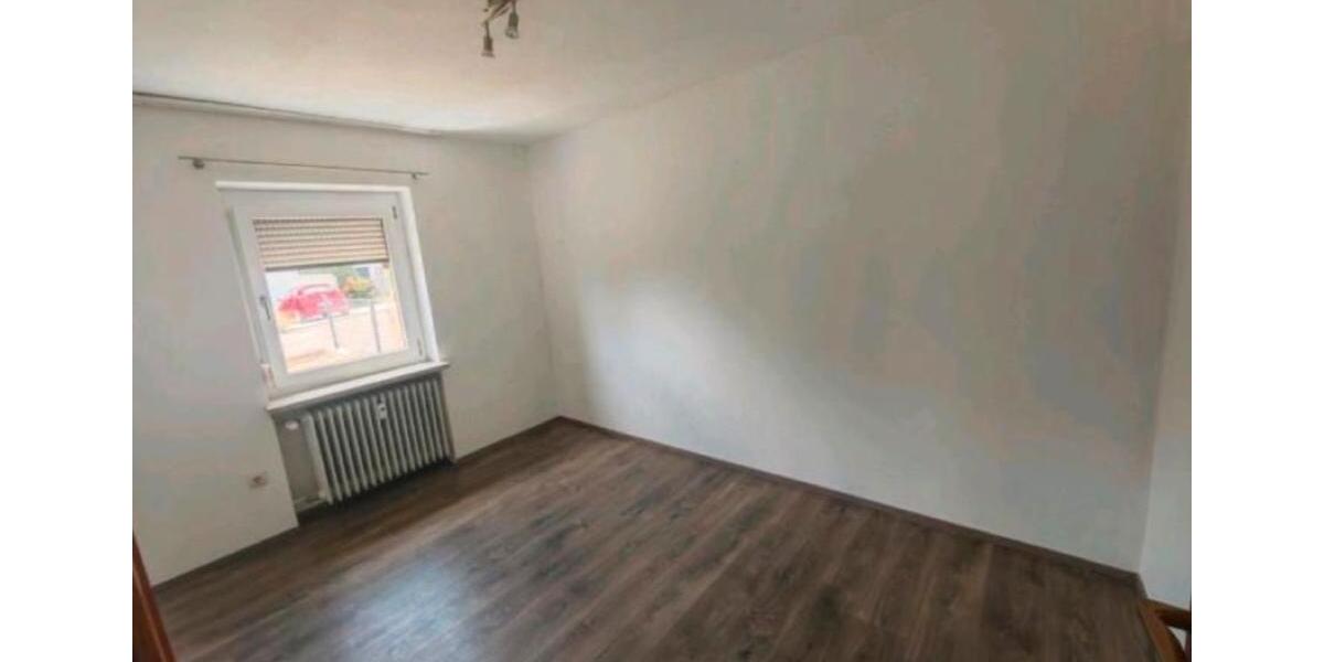 Erdgeschoßwohnung Hutthurm - 5 Zimmer, 117 m&sup2;, 850&euro; | Angebot:25651007