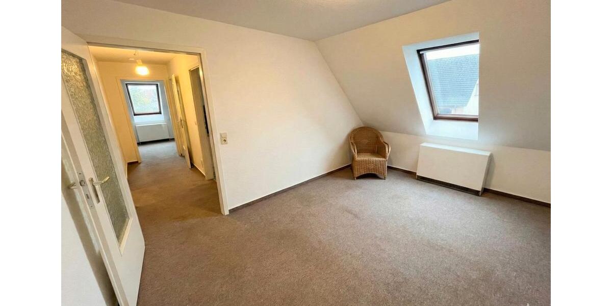 Dachgeschoßwohnung Ruhner Berge - 2 Zimmer, 40 m&sup2;, 320&euro; | Angebot:25976088