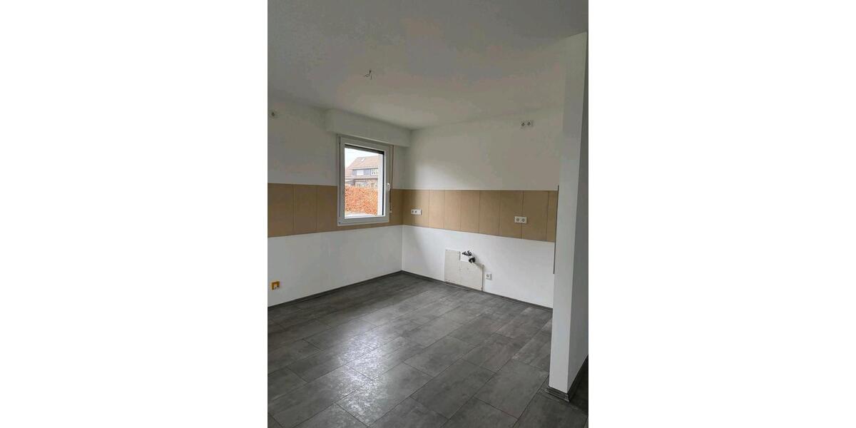 Etagenwohnung Simmerath - 2 Zimmer, 93 m&sup2;, 800&euro; | Angebot:24780154