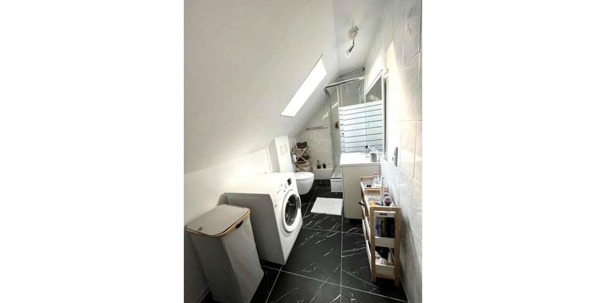 Dachgeschoßwohnung Engelskirchen - 4 Zimmer, 90 m&sup2;, 1.040&euro; | Angebot:26040267