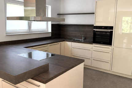 Haus Kronburg - 5 Zimmer, 140 m&sup2;, 1.750&euro; | Angebot:27256202