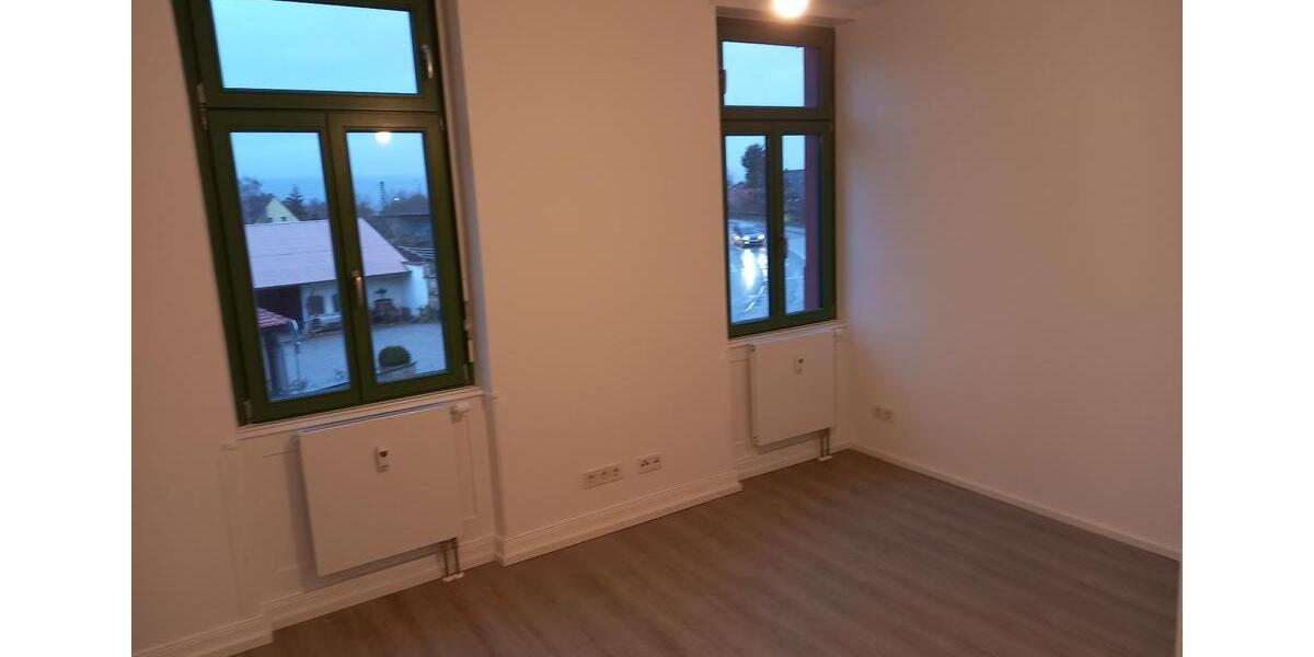 Ruhige, frisch renovierte Wohnung 3ZKBB große Terrasse 1 zimmer