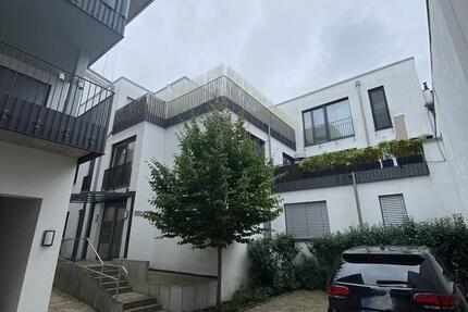 Exklusives Wohnen in Wü-Bestlage ab sofort 3 zimmer