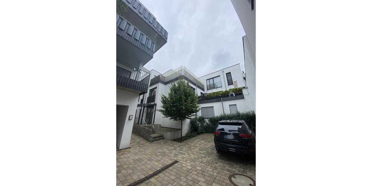 Exklusives Wohnen in Wü-Bestlage ab sofort 3 zimmer