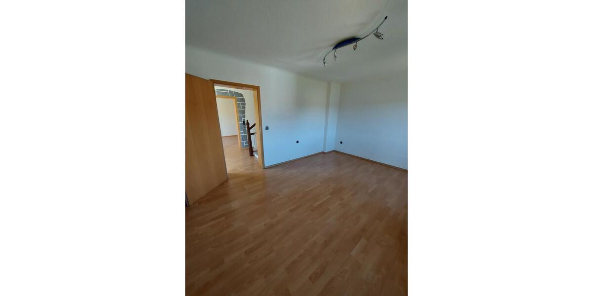 Einfamilienhaus Kastel-Staadt Staadt - 4 Zimmer, 110 m&sup2;, 1.200&euro; | Angebot:24673532