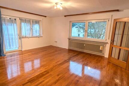 Tolle 3,5 Zimmerwohnung mit großem Balkon und EBK in Renchen zimmer