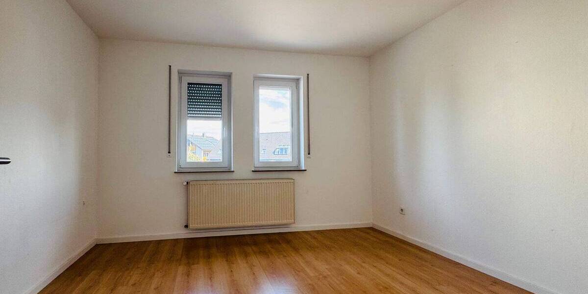 Reihenmittelhaus Philippsburg - 6 Zimmer, 158 m&sup2;, 1.950&euro; | Angebot:26291428