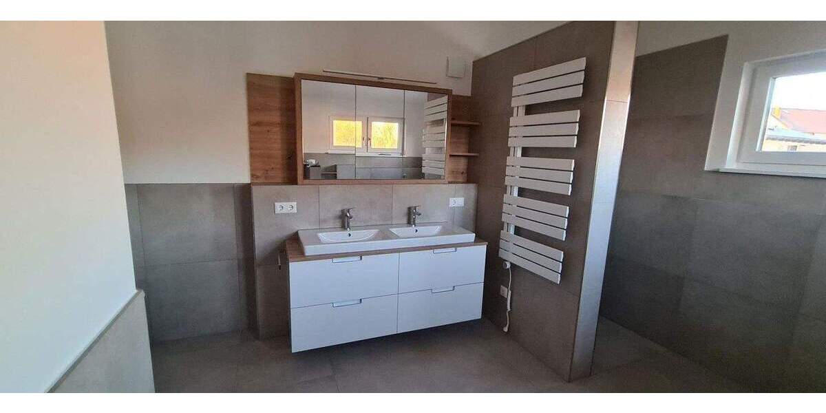 Einfamilienhaus Harth-Pöllnitz Burkersdorf - 5 Zimmer, 140 m&sup2;, 1.900&euro; | Angebot:25697300