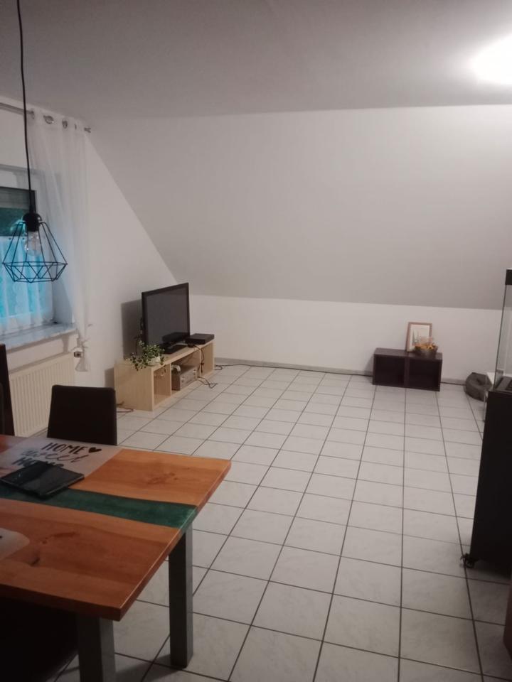 Dachgeschoßwohnung in Kleinbüllesheim, bitte keine Anfragen mehr