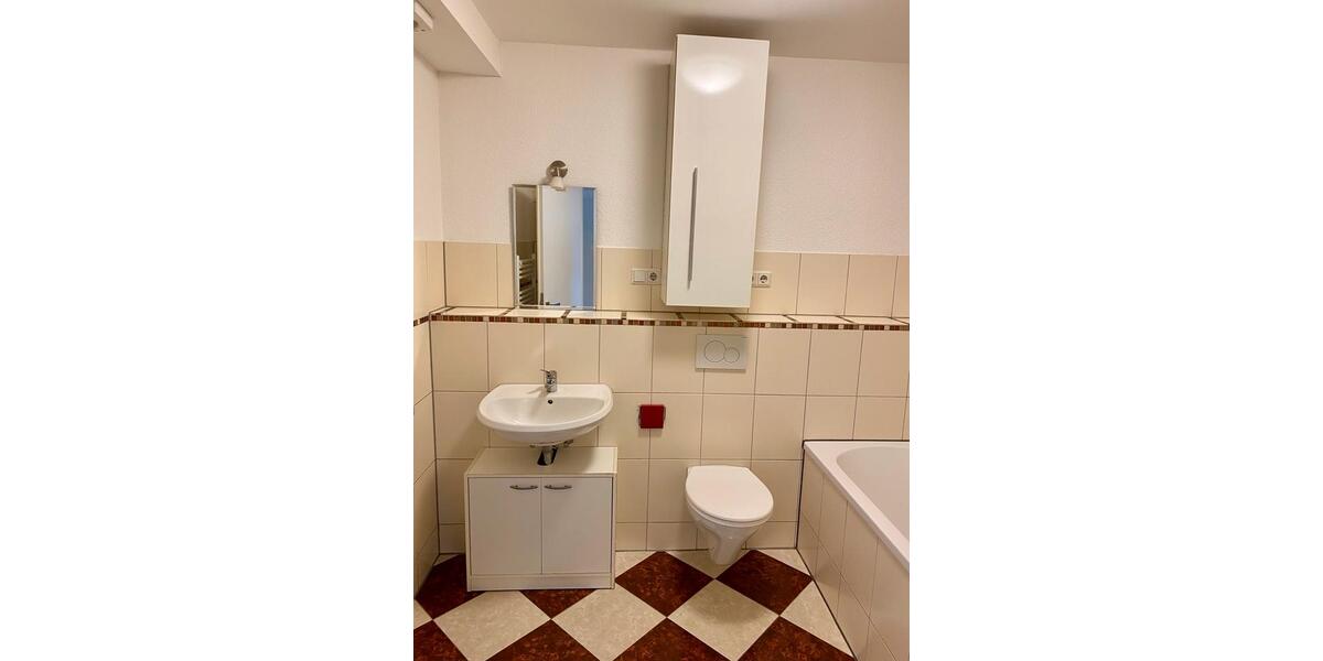 Dachgeschoßwohnung Hargesheim - 3 Zimmer, 75 m&sup2;, 830&euro; | Angebot:26041431