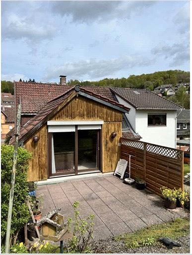 Mehrfamilienhaus, Wohnhaus Delligsen - 8 Zimmer, 200 m&sup2;, 1.200&euro; | Angebot:26235033
