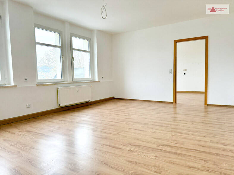 Etagenwohnung Geyer - 4 Zimmer, 92 m&sup2;, 520&euro; | Angebot:26377316