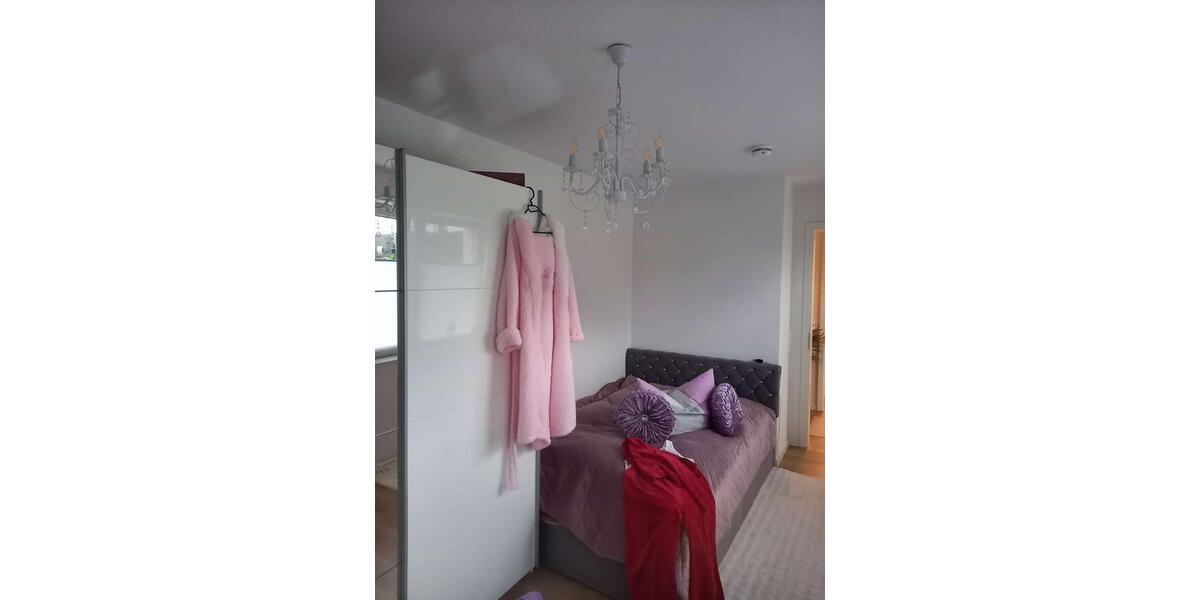 Etagenwohnung Oldenburg Drielaker-Moor - 4 Zimmer, 126 m&sup2;, 1.350&euro; | Angebot:23898286