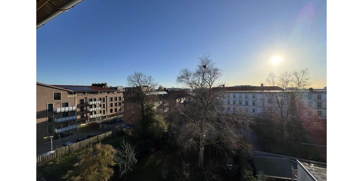 Dachgeschoßwohnung Wilhelmshaven - 4.5 Zimmer, 105 m&sup2;, 650&euro; | Angebot:24676273