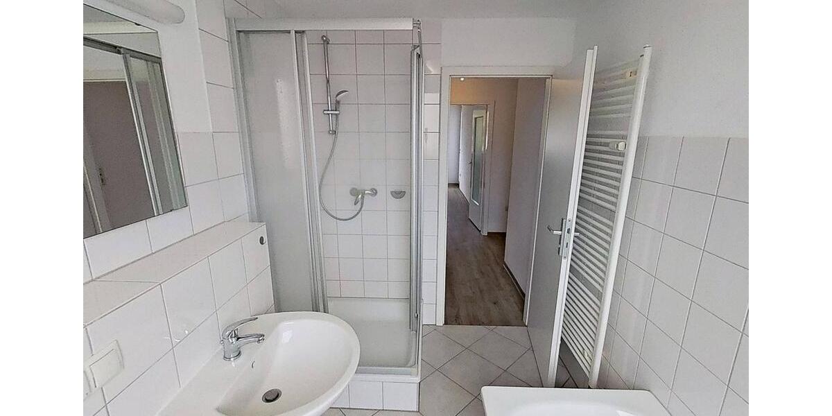 Etagenwohnung Paderborn - 3 Zimmer, 70 m&sup2;, 599&euro; | Angebot:26252911