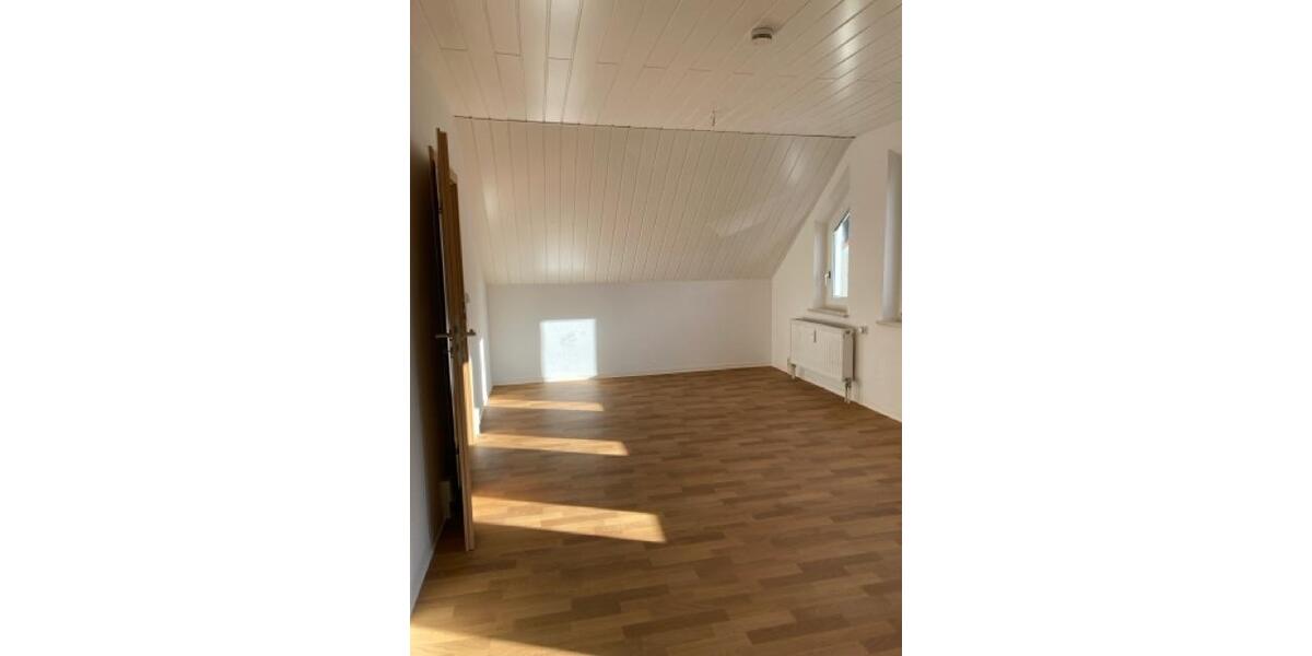 Dachgeschoßwohnung Stadtilm - 2 Zimmer, 53 m&sup2;, 315&euro; | Angebot:24570969